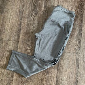 WWE Womens Tapout Crop Leggings Size Medium